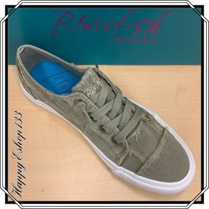 Blowfish Women’s Maxine Steel Gray Color Washed Canvas Slip On Sneaker